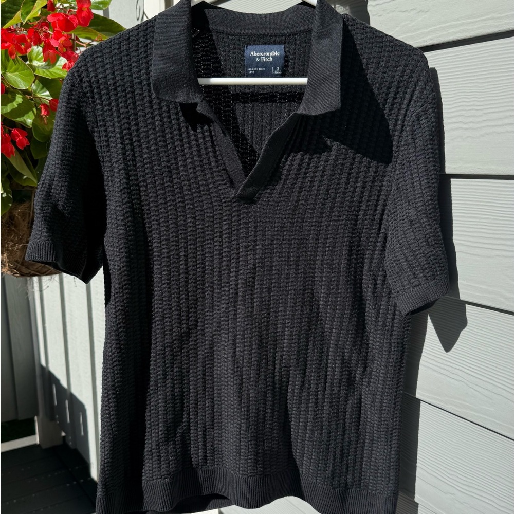 Abercrombie & Fitch Men’s Black Waffle Knit Sweater